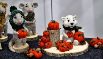 A sample of needlefelting by Chelsea McLaughlin of Pine and Ivy Needlecrafts of Didsbury Alberta.